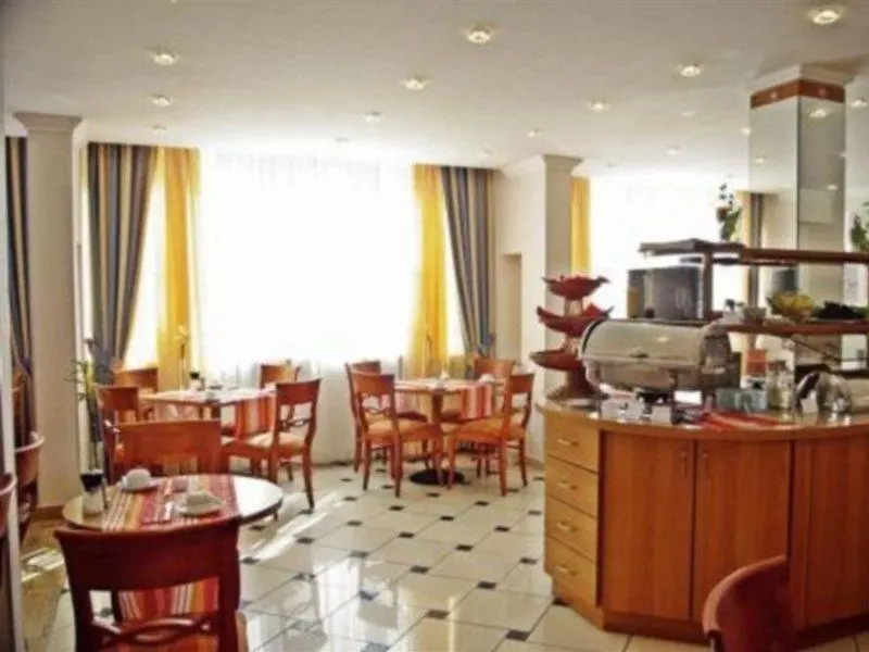 Mercure Hotel Kaiserhof City Center Frankfurt nad Menem 4*,  Niemcy