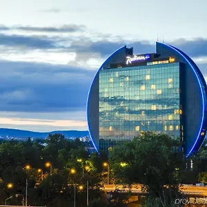 Radisson Blu Frankfurt מלון